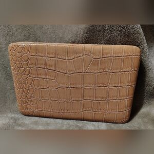 Elegant Tan Crocodile-Embossed Clutch